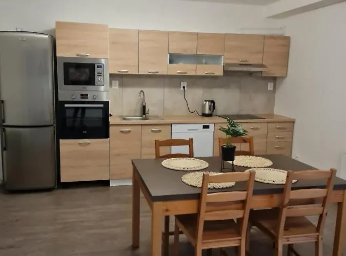 Mega Max * Staré Město